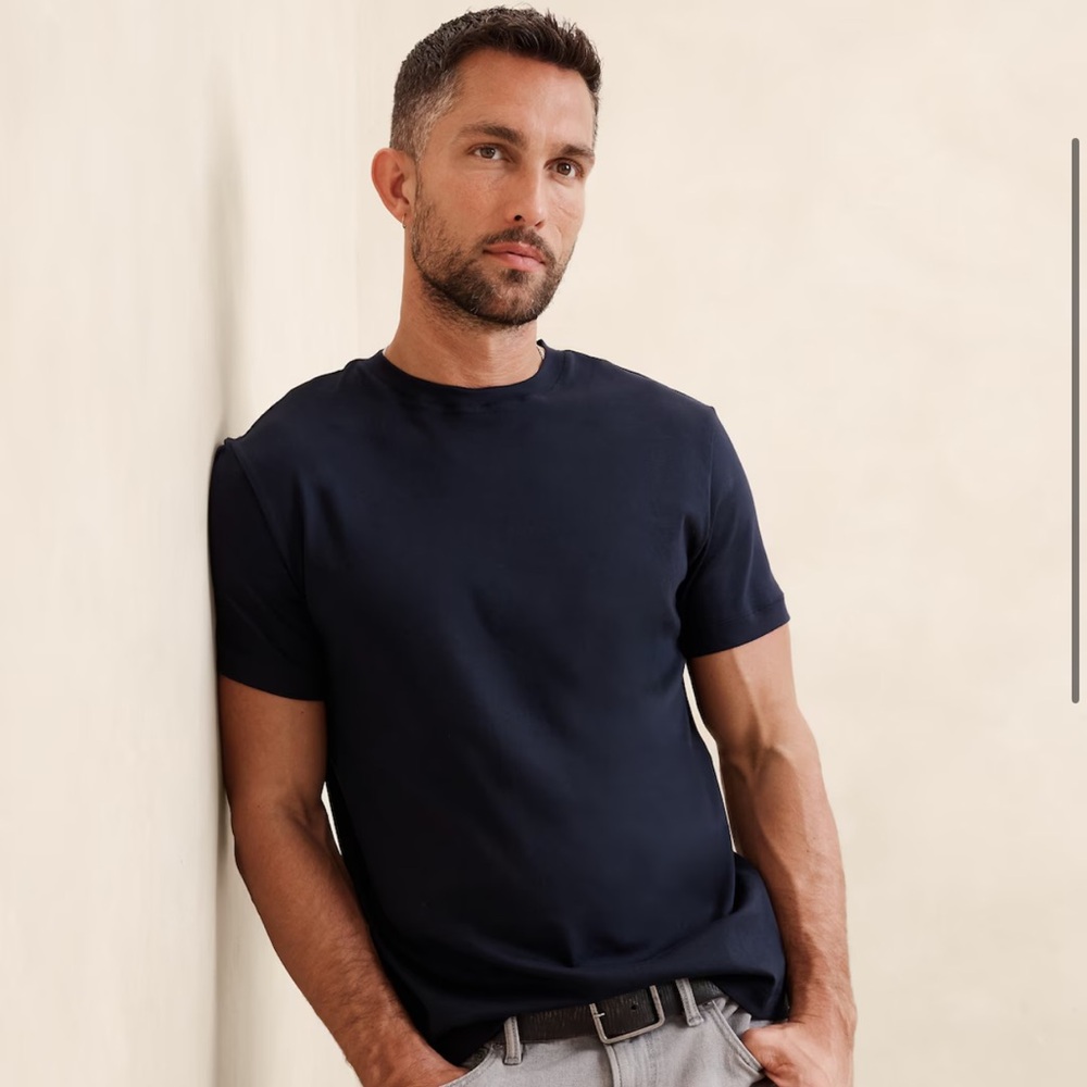 Banana Republic Men’s Luxe Touch Crew-Neck T-shirt